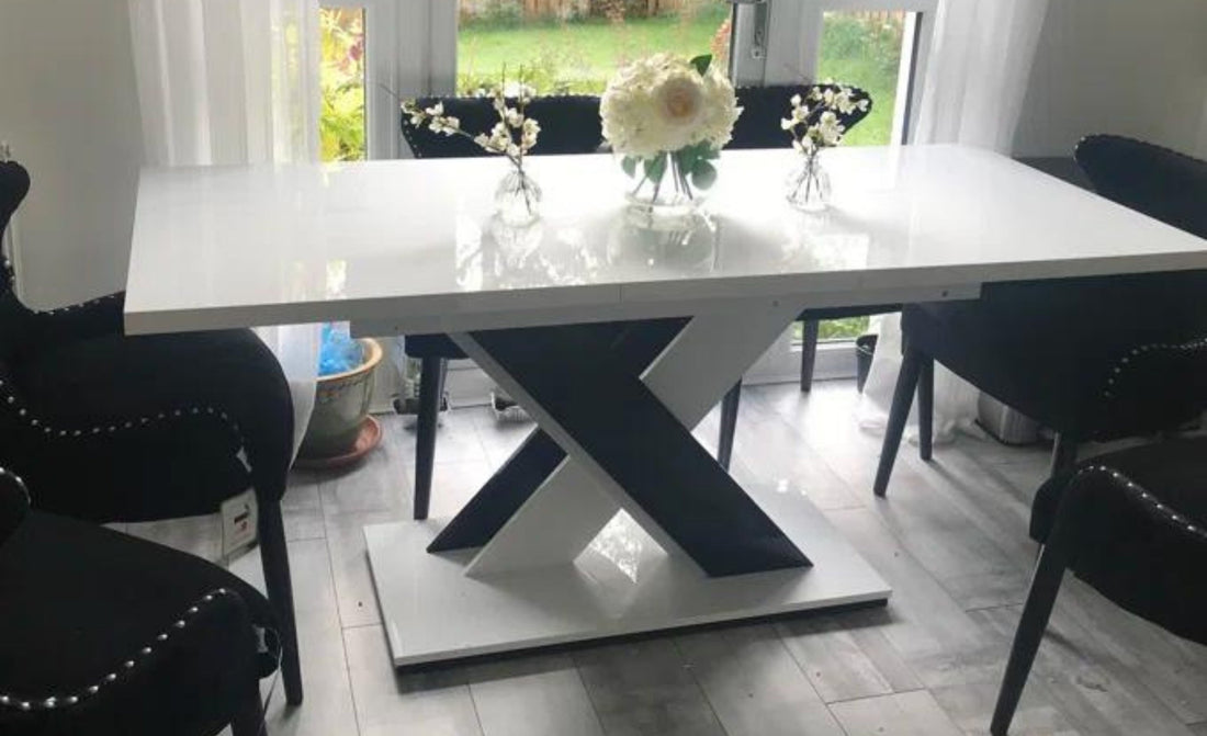 Oak, Concrete or Marble? Choose the Right Dining Table Finish